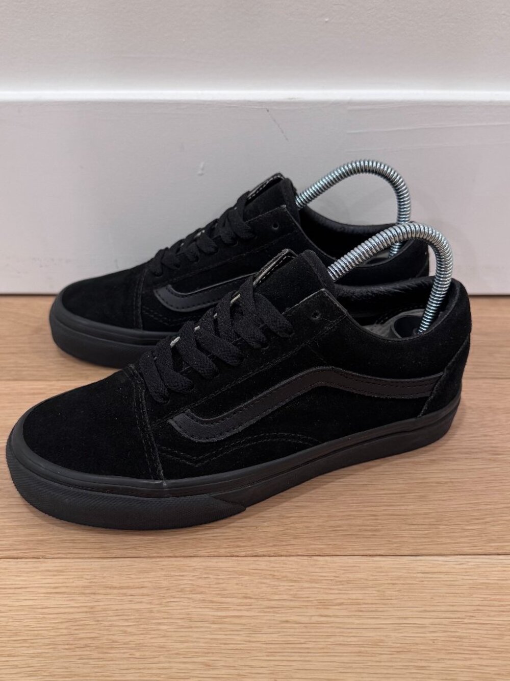 NEW Vans Old Skool Premium Suede Shoes Triple Black Wmns 5.5 US